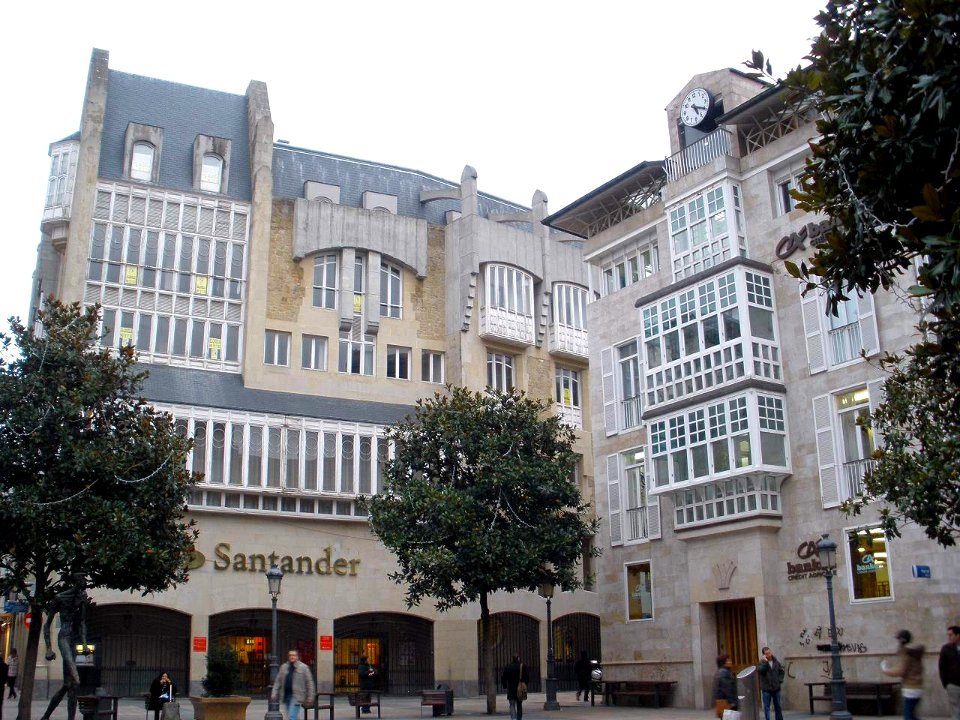Vitoria - Calle Dato 01