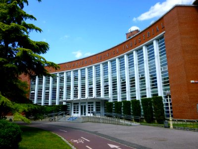 Vitoria - Escuela de Ingeniería Técnica Industrial (UPV-EHU) 4