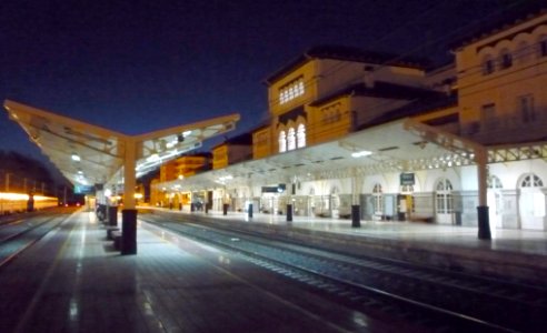 Vitoria - Estación de Adif (nocturno)