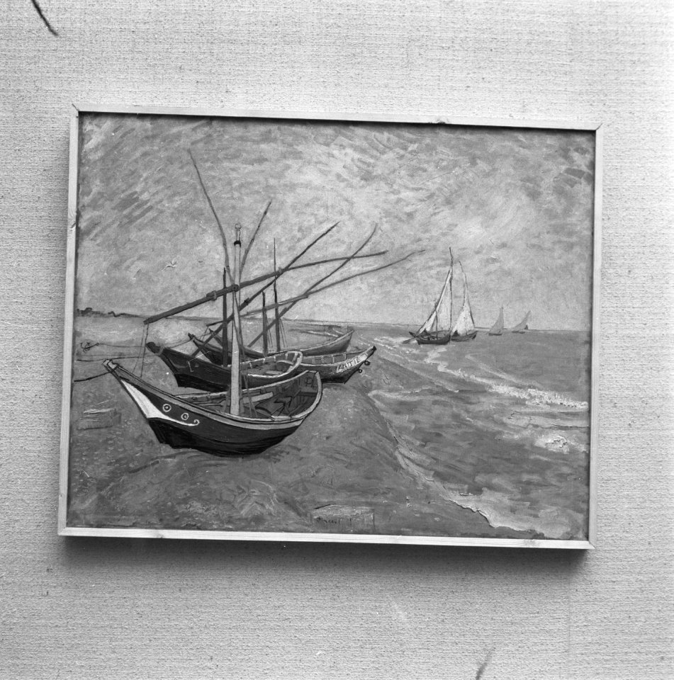 Vissersboten op het strand van Les Saintes-Maries-de-la-Mer (1888), Bestanddeelnr 900-8716