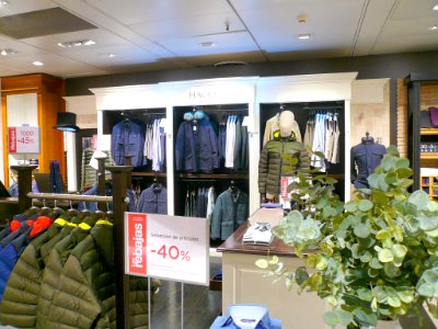 Vitoria - El Corte Inglés, puesto de Hackett