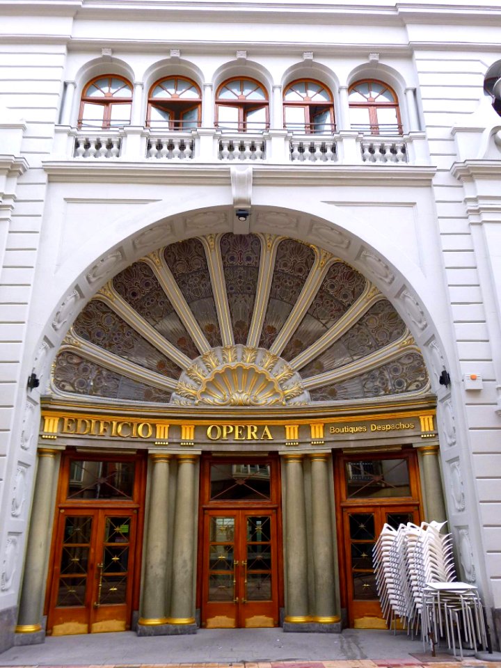 Vitoria - Edificio Ópera (antiguo Cinema Vesa) 3