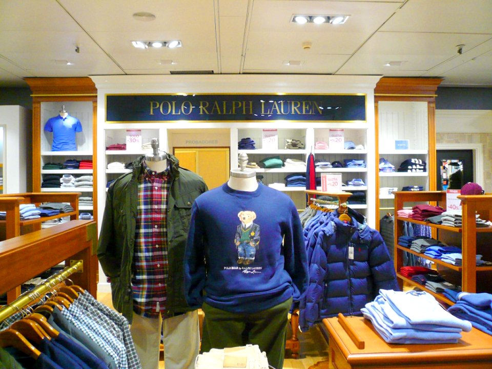 Vitoria - El Corte Inglés. puesto de Ralph Lauren