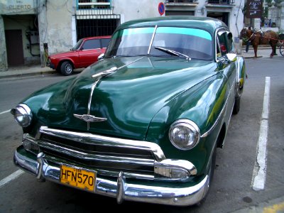 Voiture verte à la Havane