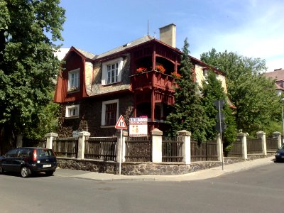 Vojenské starožitnosti - od Metelkárny k ZŠ U nových lázní