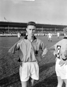 Volendam tegen Ajax 0-3, Wim Kras (Volendam) 15 jaar oud maakt zijn debuut, Bestanddeelnr 910-8392
