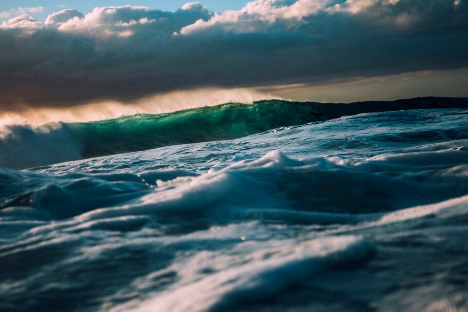 Waves nature dark
