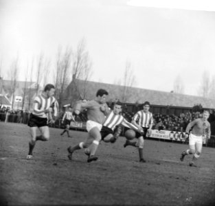 Volendam tegen Eindhoven 0-3, Volendam in aanval, Bestanddeelnr 917-4276