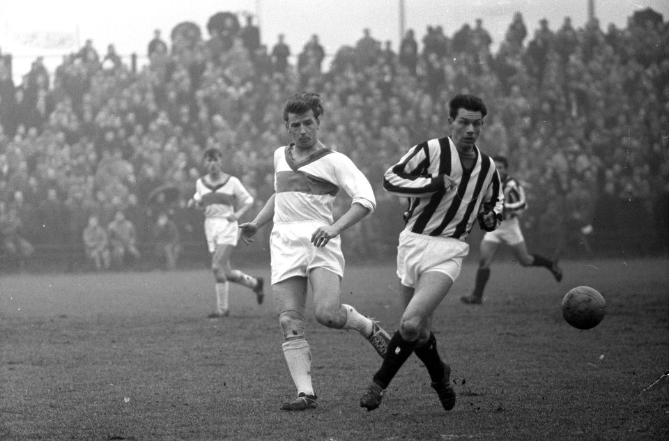 Voetbal SHS tegen Heracles Andriessen Morsink en Kutterin, Bestanddeelnr 913-6235