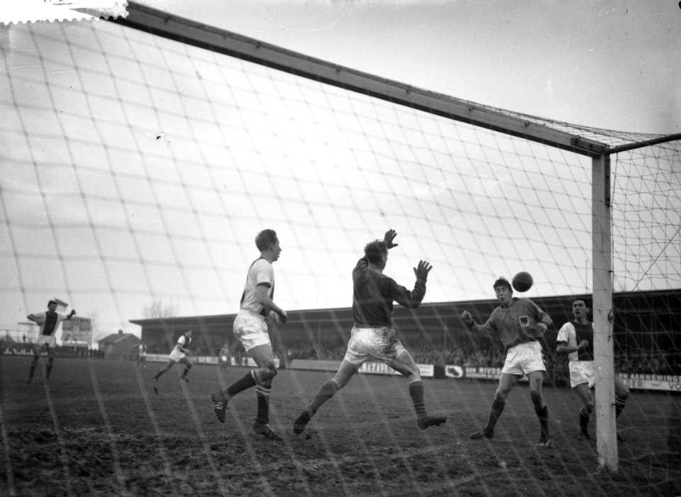 Volendam tegen Ajax, Bestanddeelnr 911-9269