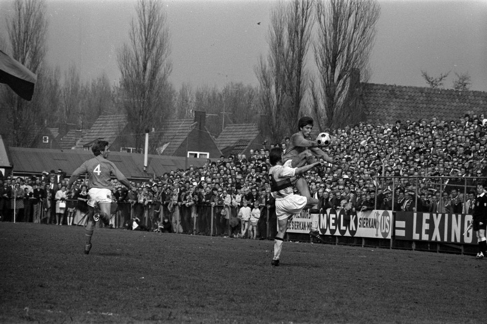 Volendam tegen Excelsior 1-1 spelmoment, Bestanddeelnr 923-4929