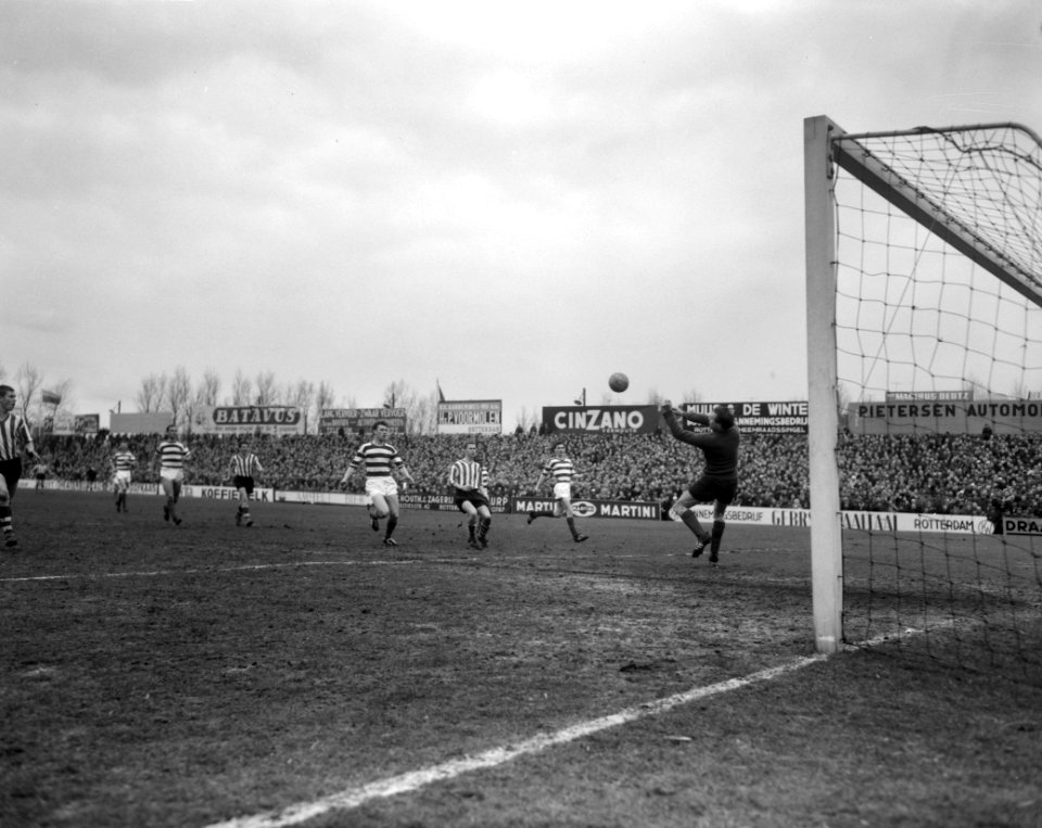 Voetbal Sparta tegen Blauw-Wit, Bestanddeelnr 913-6881