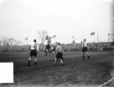 Voetbal PSV tegen Feijenoord. Spelmoment glasnegtiefa, Bestanddeelnr 905-4374