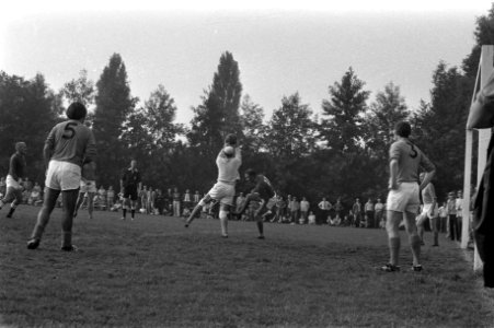 Voetbal Oud Internationals tegen Oud Amsterdam 1-0, Bestanddeelnr 925-0022