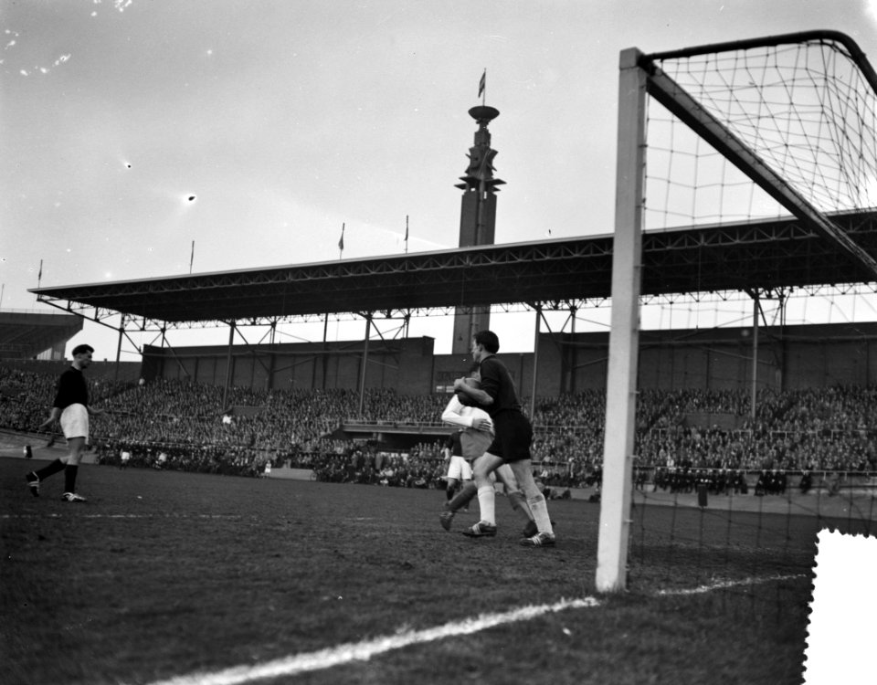 Voetbal Nederlands elftal tegen Duisburg in Amsterdam, Bestanddeelnr 908-3955