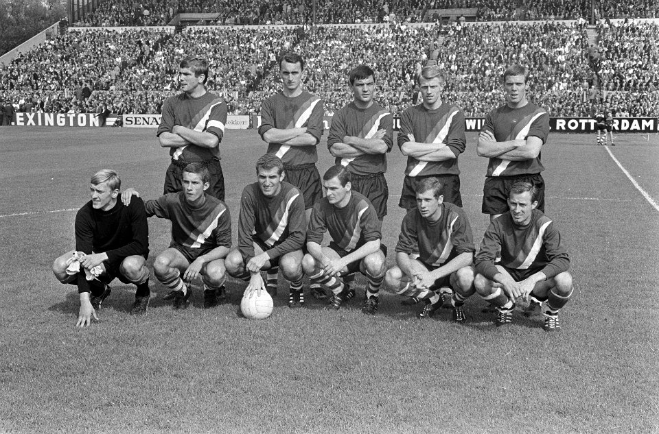 Voetbalelftal van Sparta. Staand J.A. Eijkenbroek, W. Bosma, M.W.Th. Laseroms, , Bestanddeelnr 919-5585