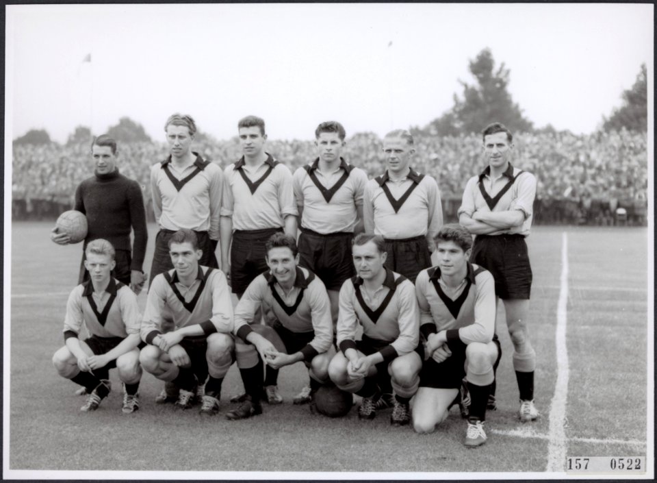 Voetbalelftal VVV Venlo 1956, ANEFO Rousel, Bestanddeelnr 157-0522