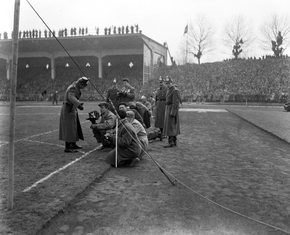 Voetbalmatch Duitsland tegen Nederland 2-1 te Dusseldorf, Bestanddeelnr 907-6422