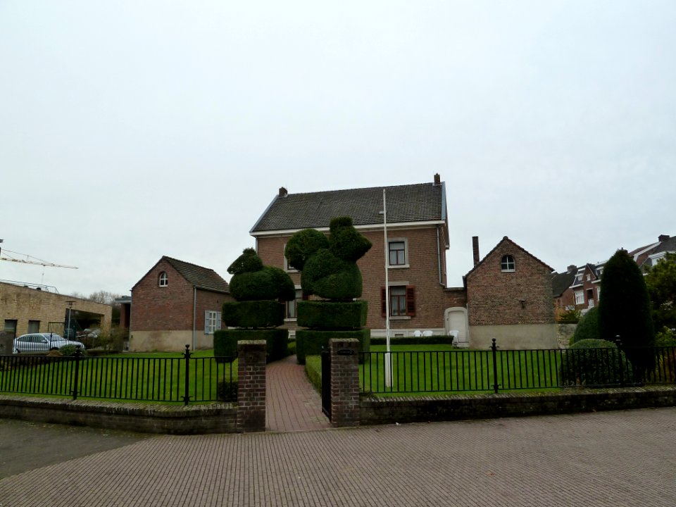 Voerendaal-Kerkplein 2 (2)