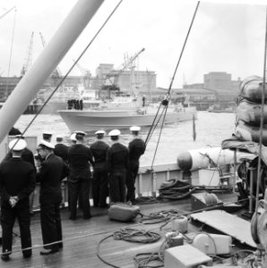 Vlootweek te Rotterdam, afmeren der motortorpedoboten, Bestanddeelnr 911-4093