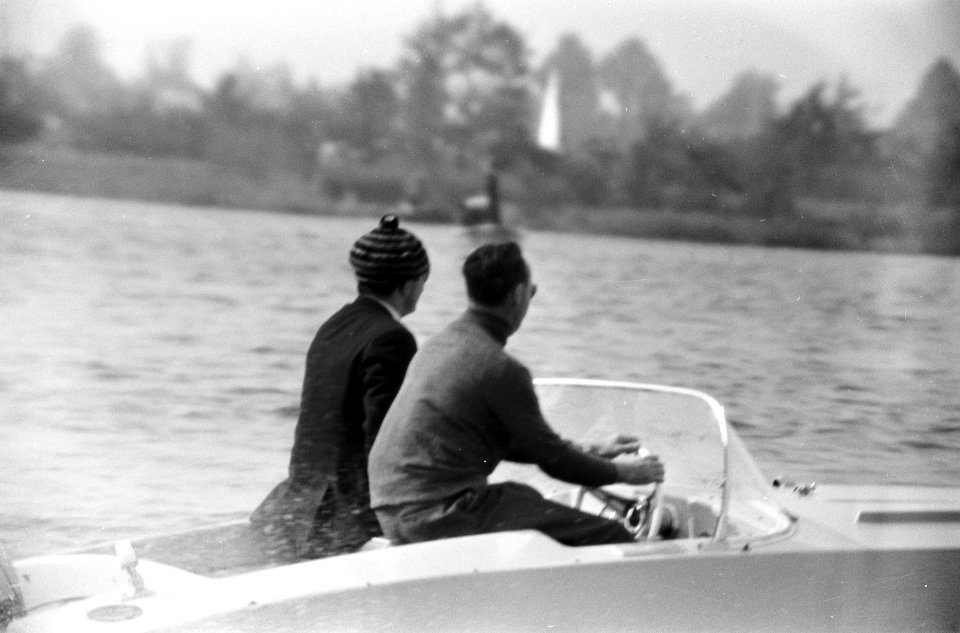 Vlootschouw t.g.v. 75-jarig bestaan KVNWV, gehouden op Westeinderplassen, Prins , Bestanddeelnr 917-8020