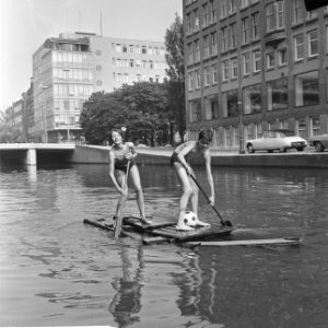 Vlotje varen op de Amstel, Bestanddeelnr 917-9784
