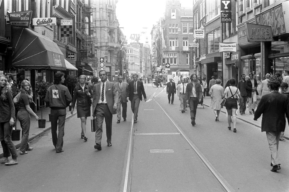 Vluchtheuvels op bruggen Leidsestraat verlengd, Bestanddeelnr 924-8015