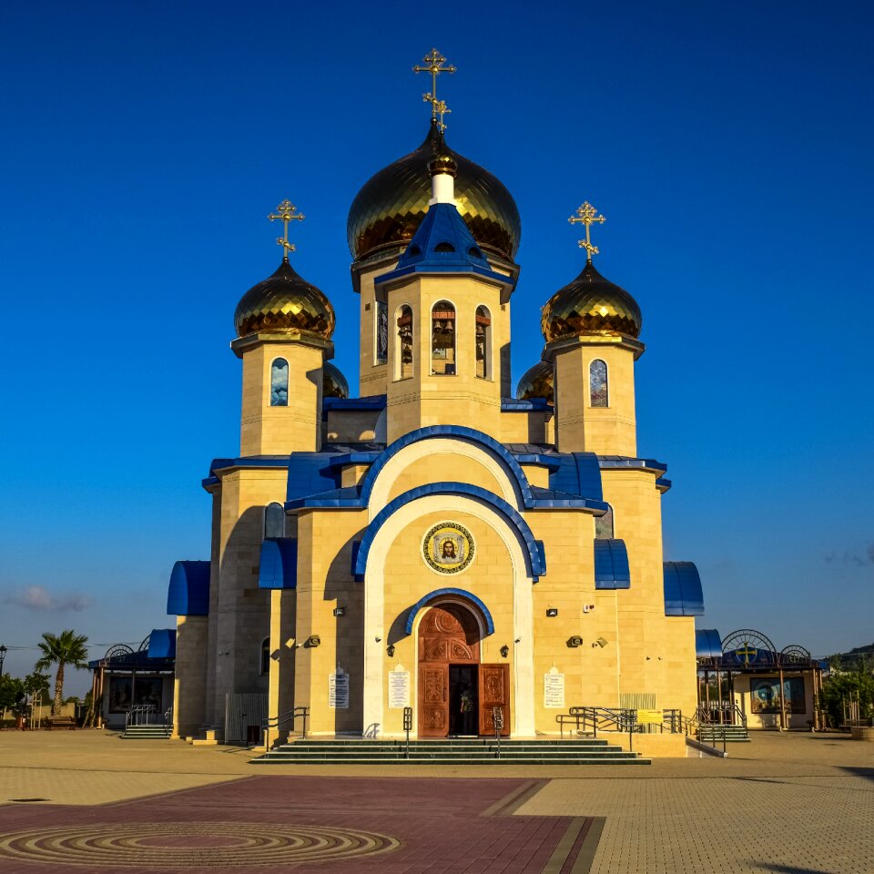 Golden architecture religion