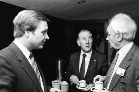 VNO-congres Ruimte voor Elan in Utrecht Terlouw (l) en Van Eykelenburg (r), 1, Bestanddeelnr 932-1440