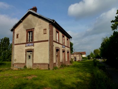 Voie verte Évreux-Vallée du Bec 07, ancienne gare de Quittebeuf