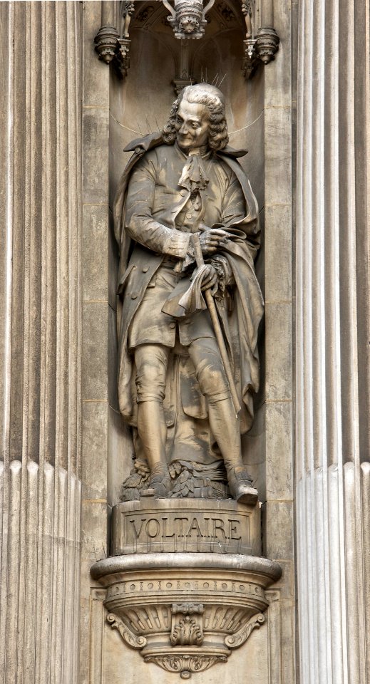 Voltaire Hôtel de Ville Paris