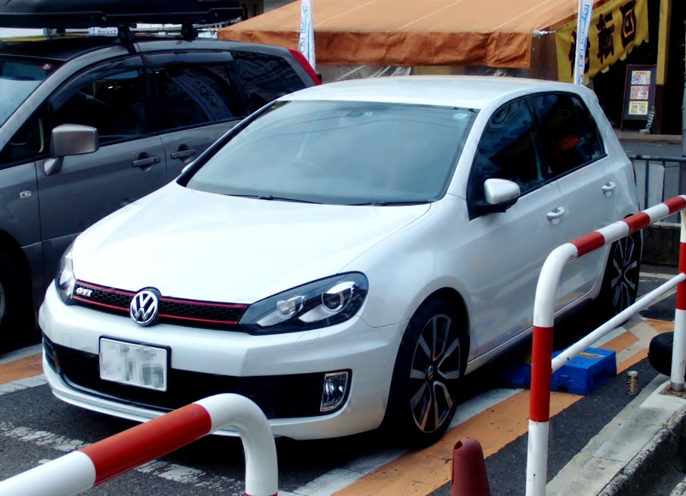 VolksWagen Golf VI GTI 1