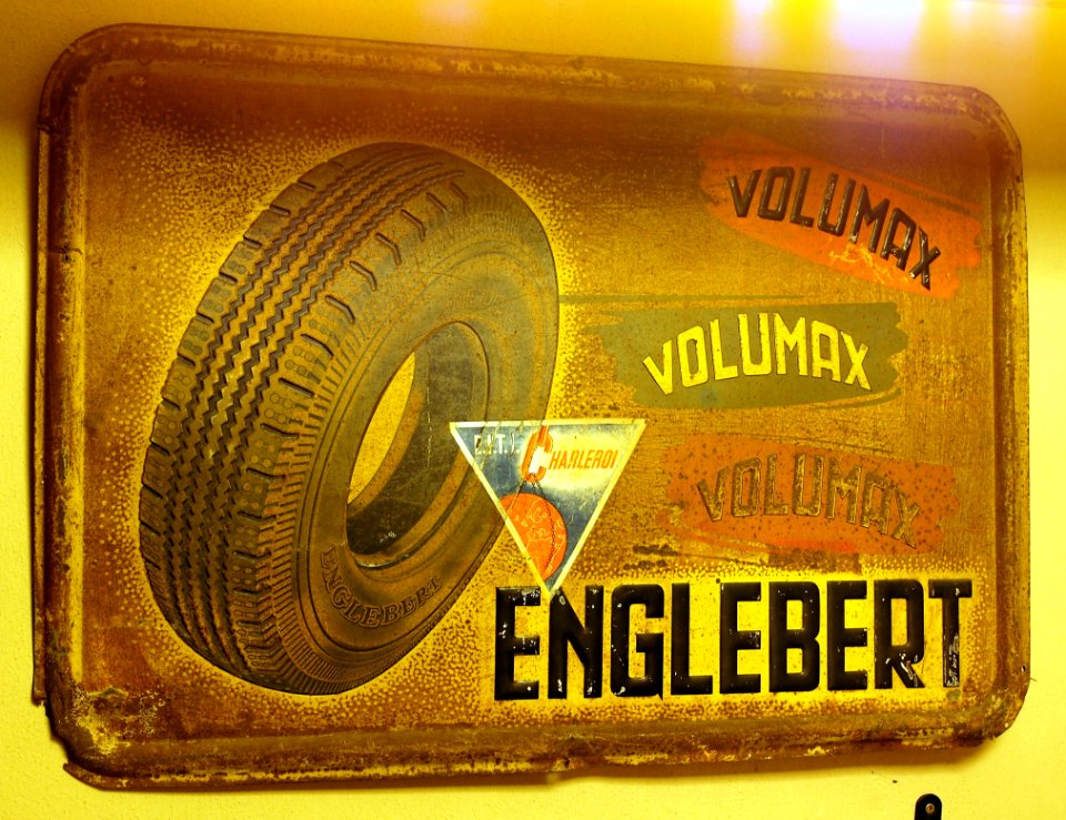 Volumax Engelbert advertising sign