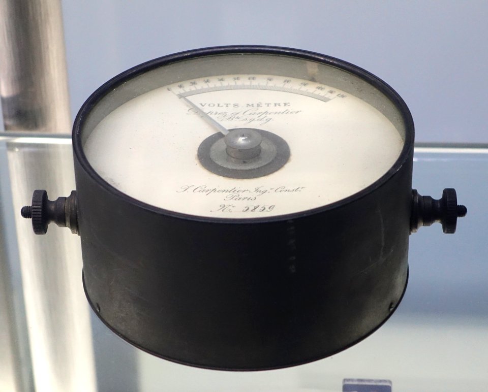 Volt Meter by Jules Carpentier, Duprez & Carpentier, Paris, France, early 20th century - Museum of Science and Industry (Chicago) - DSC06545