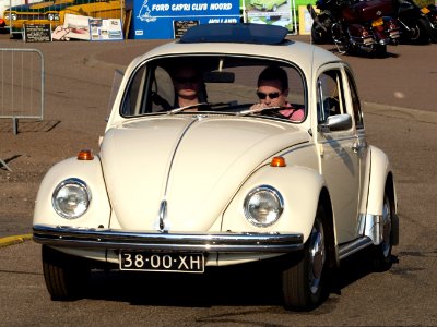 Volkswagen dutch licence registration 38-00-XH