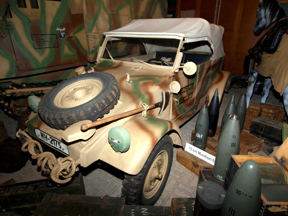 Volkswagen Kübelwagen Type 82 WH-2175 pic2