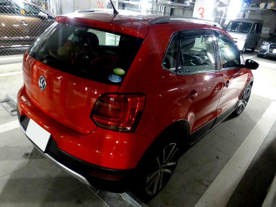 Volkswagen CROSS POLO (6R) rear