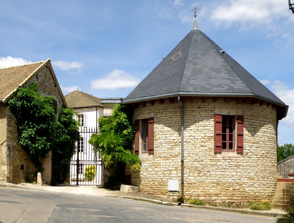 Volnay Rue de Mont