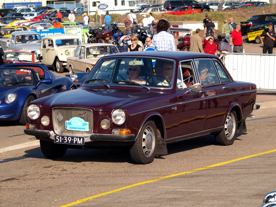 Volvo 164 dutch licence registration 51-39-PM pic2