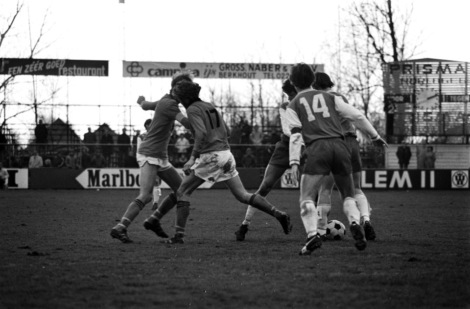 Volendam tegen Haarlem 3-1 (3e rond KNVB beker ) spelmomenten, Bestanddeelnr 927-6675
