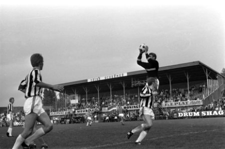 Volendam tegen Heracles 1-2 om KNVB-beker, Bestanddeelnr 923-7571