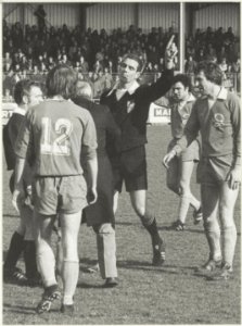 Voetbalwedstrijd Telstar-De Graafsschap 1985 in het stadion aan de Tolsduinerlaan in IJmuiden. NL-HlmNHA 54015661
