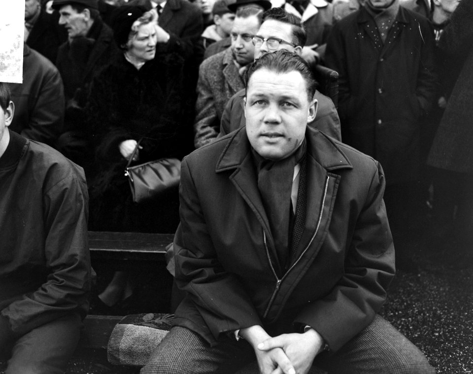 Voetbalwedstrijd ADO - Ajax te Den Haag 2-3 trainer Rinus Michels van Ajax, Bestanddeelnr 918-5059