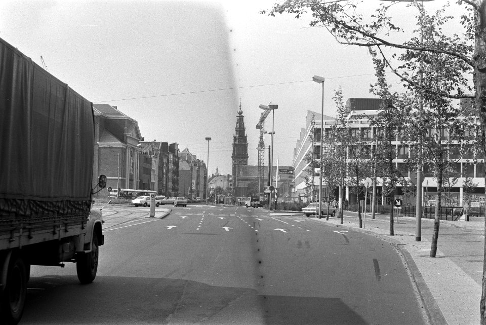 Voetgangersonderdoorgangen bij Waterlooplein en Mr Visserplein , Amsterdam, gez, Bestanddeelnr 924-9606