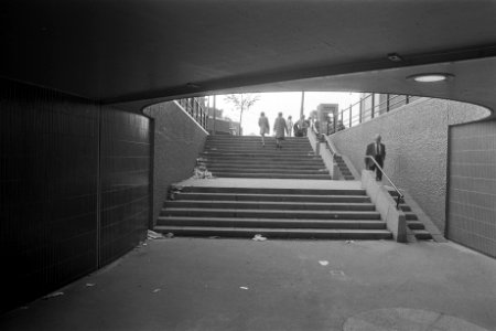 Voetgangersonderdoorgangen bij Waterlooplein en Mr Visserplein , Amsterdam, voe, Bestanddeelnr 924-9599