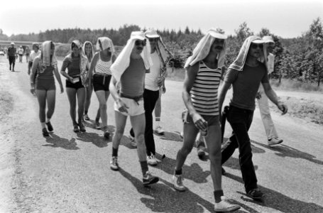 Voettochten, wandelen, Bestanddeelnr 932-6472
