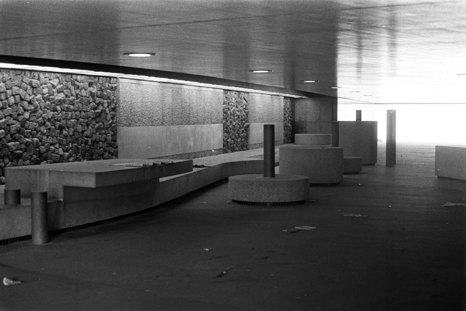 Voetgangersonderdoorgangen bij Waterlooplein en Mr Visserplein , Amsterdam, Bestanddeelnr 924-9603