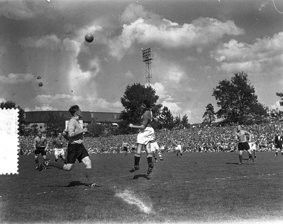 Voetbal Zwitserland tegen Nederland 3-1, Zurich, Bestanddeelnr 906-4930