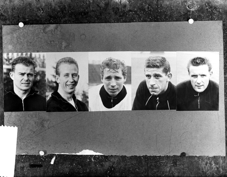 Voetbal Van der Kuil , Groot, van der Linden , van der Gijp en Bosselaar, Bestanddeelnr 913-0691