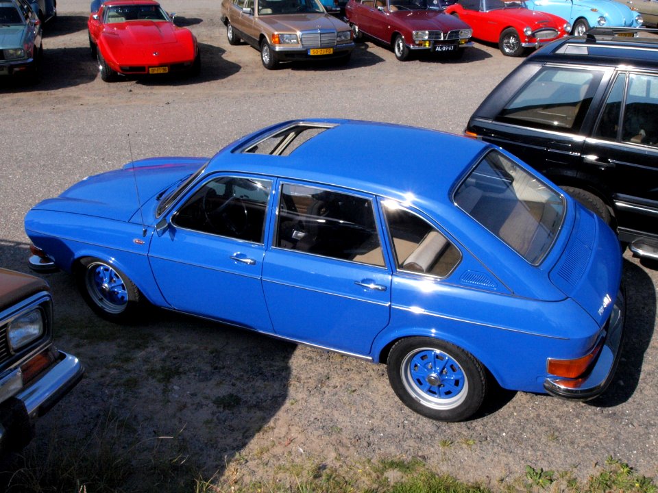 Volkswagen 411L dutch licence registration AM-74-68 pic1